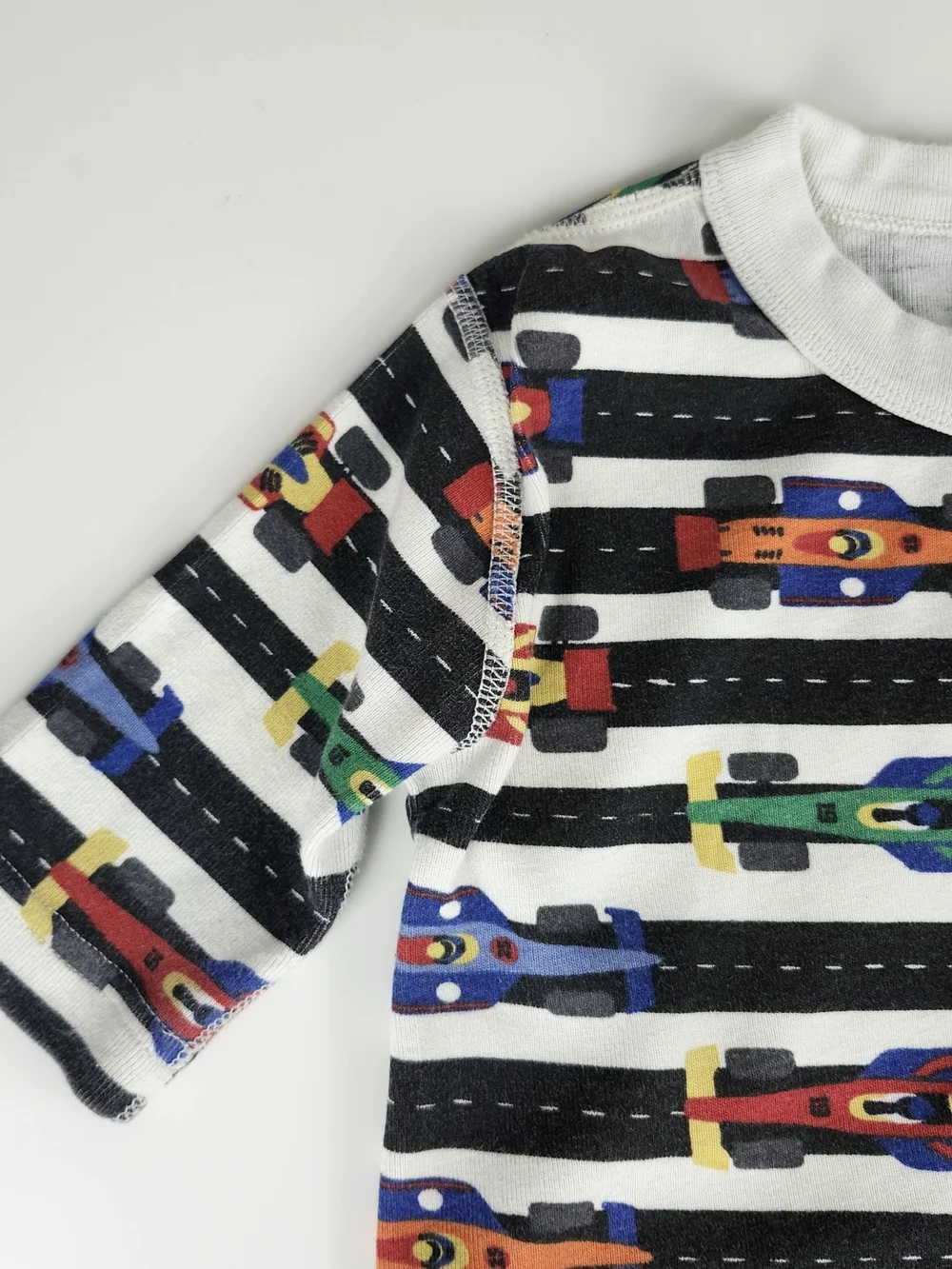 Hanna Andersson Multicolor Race Car Print Pajama Set